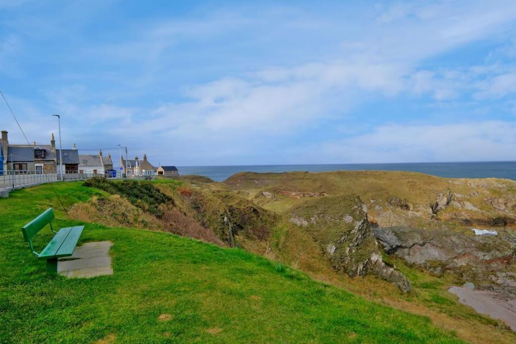 Cliff Top Cottage With Sea Views Portknockie Esterno foto